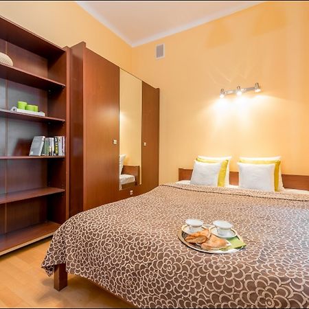 P&O Apartments Piwna Warsawa Bagian luar foto